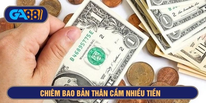 Nằm mơ thấy cầm tiền cần cẩn trọng khi đầu tư